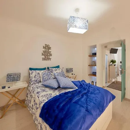 Charming In Adamastor Lisbon! Perfect Location - Super But Calm!